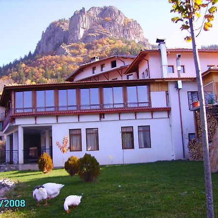 Ribkata Family Hotel Smoljan Exteriér fotografie