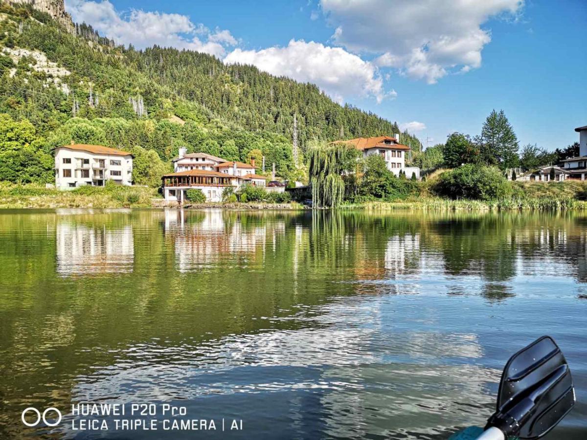 Ribkata Family Hotel Smoljan Exteriér fotografie